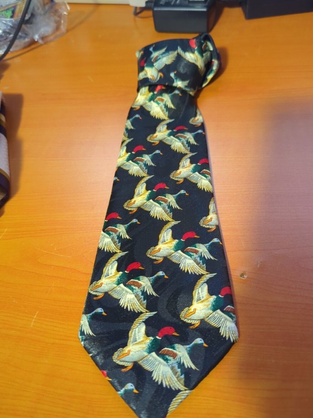 Vintage Studio 890 Tie - Handmade - Dual Layered  Korea 100% Polyester Ducks